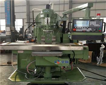 立式升降臺數(shù)控銑床?