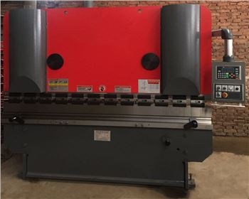 西安市長安區(qū)黃良古城車輛廠