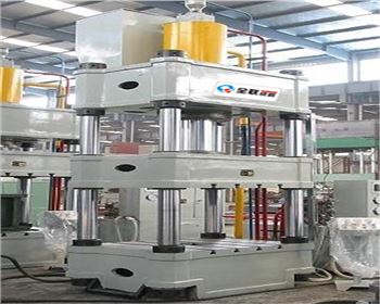 液壓機(jī)的液壓油使用多長(zhǎng)時(shí)間需要更換？