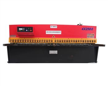 液壓剪板機(jī)怎么減少后擋料尺寸的誤差方法